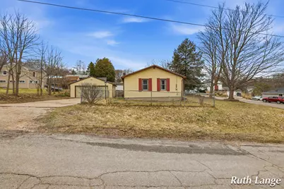 408 Brady Street NW, Comstock Park, MI 49321 - Photo 31