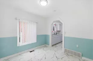 18428 Brady, Bedford, MI 48240 - Photo 11