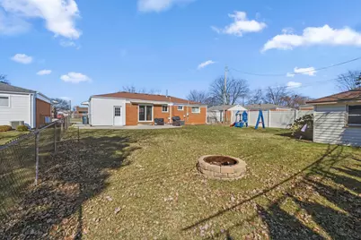 8860 Cherrylawn Drive, Sterling Heights, MI 48313 - Photo 27