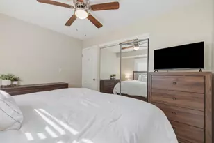 8860 Cherrylawn Dr, Sterling Heights, MI 48313 - Photo 13