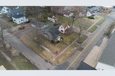 234 W Pleasant Street, Watervliet, MI 49098 - Photo 23