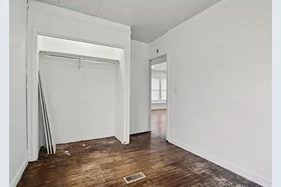 234 W Pleasant Street, Watervliet, MI 49098 - Photo 15