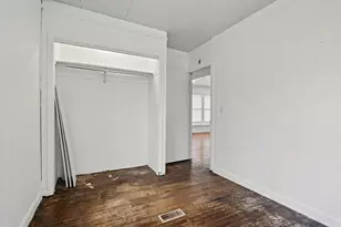 234 W Pleasant St, Watervliet, MI 49098 - Photo 15