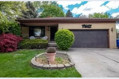 28418 Walker Avenue, Warren, MI 48092 - Photo 1