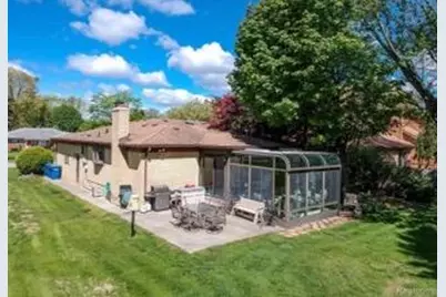 28418 Walker Avenue, Warren, MI 48092 - Photo 11