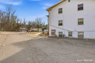 1833 Prairie Parkway SW, Wyoming, MI 49519 - Photo 11