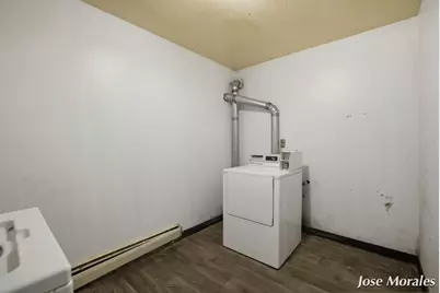 1833 Prairie Parkway SW, Wyoming, MI 49519 - Photo 9