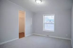 141 N Mason Ave N, Battle Creek, MI 49037 - Photo 11