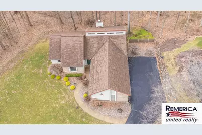 8609 N Christine Drive, Brighton, MI 48114 - Photo 33