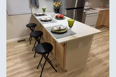 556 E Barney Avenue, Muskegon, MI 49444 - Photo 11