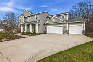 6342 Eaglewood Dr, Hudsonville, MI 49426 - Photo 3
