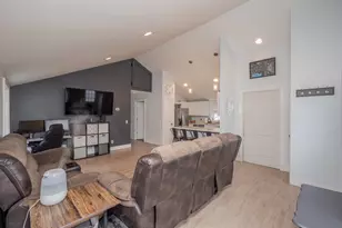 215 Bridge Rd, Allegan, MI 49010 - Photo 5