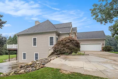 4849 Indian Creek Drive, Jackson, MI 49201 - Photo 13