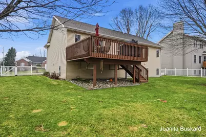 5211 Virginia Lane SW, Wyoming, MI 49418 - Photo 39