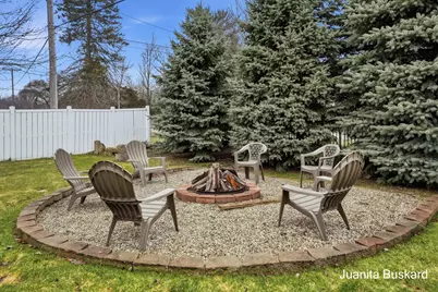 5211 Virginia Lane SW, Wyoming, MI 49418 - Photo 41