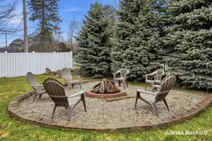 5211 Virginia Ln SW, Wyoming, MI 49418 - Photo 41