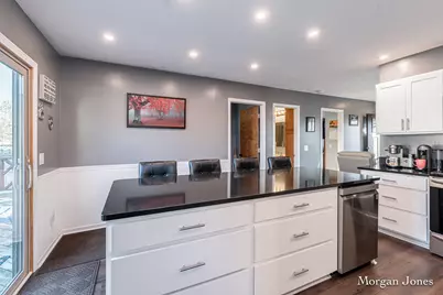 187 Washington Street, Saranac, MI 48881 - Photo 9