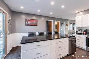 187 Washington St, Saranac, MI 48881 - Photo 9