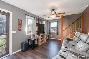 187 Washington St, Saranac, MI 48881 - Photo 5