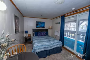 104 W Houghton Lake Dr, Prudenville, MI 48651 - Photo 41