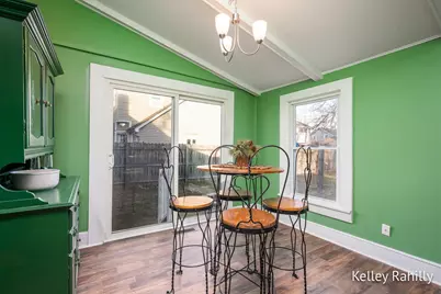 411 E Green Street, Hastings, MI 49058 - Photo 5