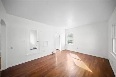 705 N Jefferson Street, Lowell, MI 49331 - Photo 5