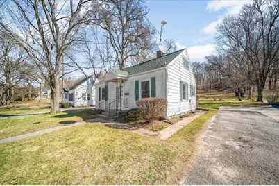 705 N Jefferson Street, Lowell, MI 49331 - Photo 3