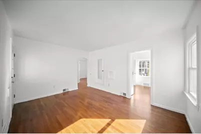 705 N Jefferson Street, Lowell, MI 49331 - Photo 7