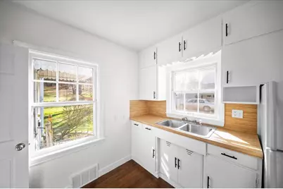 705 N Jefferson Street, Lowell, MI 49331 - Photo 11