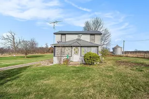 53987 Pioneer St, Marcellus, MI 49067 - Photo 3