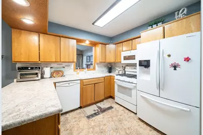 3351 Perry Avenue SW, Wyoming, MI 49519 - Photo 15