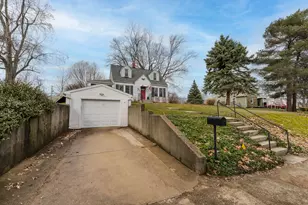 100 Circle Dr, Battle Creek, MI 49015 - Photo 31