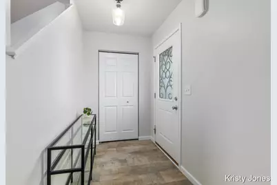 426 Oak View Drive, Middleville, MI 49333 - Photo 3