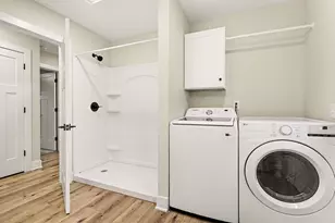 8134 Birchwood Ave, Jenison, MI 49428 - Photo 17