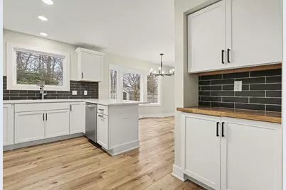 8134 Birchwood Avenue, Jenison, MI 49428 - Photo 9