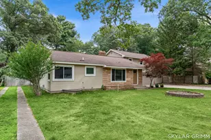 1924 Maryland Blvd, Norton Shores, MI 49441 - Photo 3
