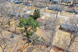 1924 Maryland Blvd, Norton Shores, MI 49441 - Photo 51