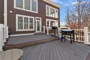 5052 S Dickinson Ct, Saint Joseph, MI 49085 - Photo 17