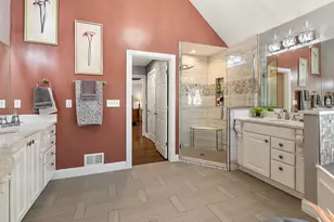 5052 S Dickinson Ct, Saint Joseph, MI 49085 - Photo 25
