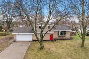 7458 Coconut Dr, Jenison, MI 49428 - Photo 1