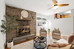 7458 Coconut Dr, Jenison, MI 49428 - Photo 5