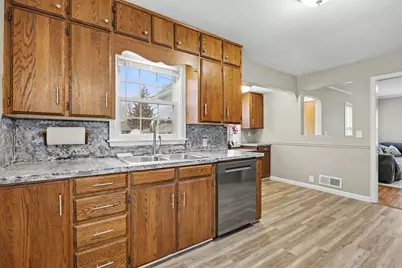 318 Kingsley Avenue, Saint Joseph, MI 49085 - Photo 5