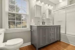 318 Kingsley Ave, Saint Joseph, MI 49085 - Photo 15