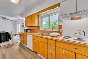 7038 Whitmore Lake Rd, Whitmore Lake, MI 48189 - Photo 11