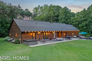 13698 Stearns Ct, Grand Haven, MI 49417 - Photo 47