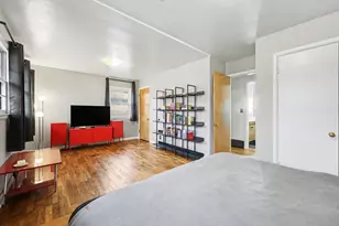 896 Bailey Park Dr NE, Grand Rapids, MI 49525 - Photo 13