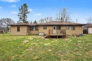 896 Bailey Park Dr NE, Grand Rapids, MI 49525 - Photo 25