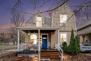 558 Carrier St NE, Grand Rapids, MI 49505 - Photo 1