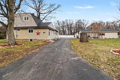 802 N Emily Street, Ludington, MI 49431 - Photo 3