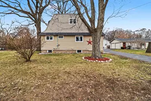 802 N Emily St, Ludington, MI 49431 - Photo 37